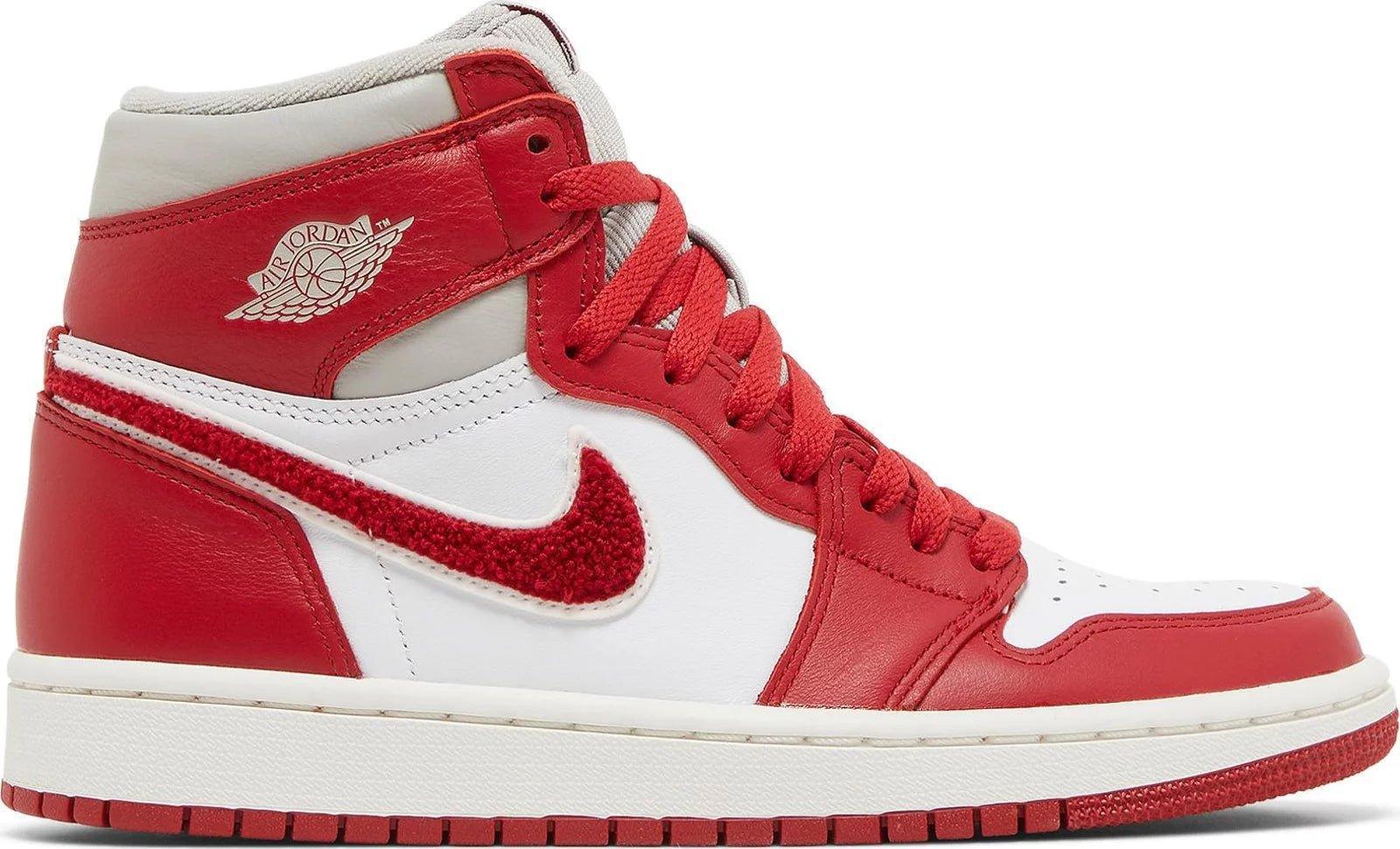 Jordan retro 1 red suede clearance