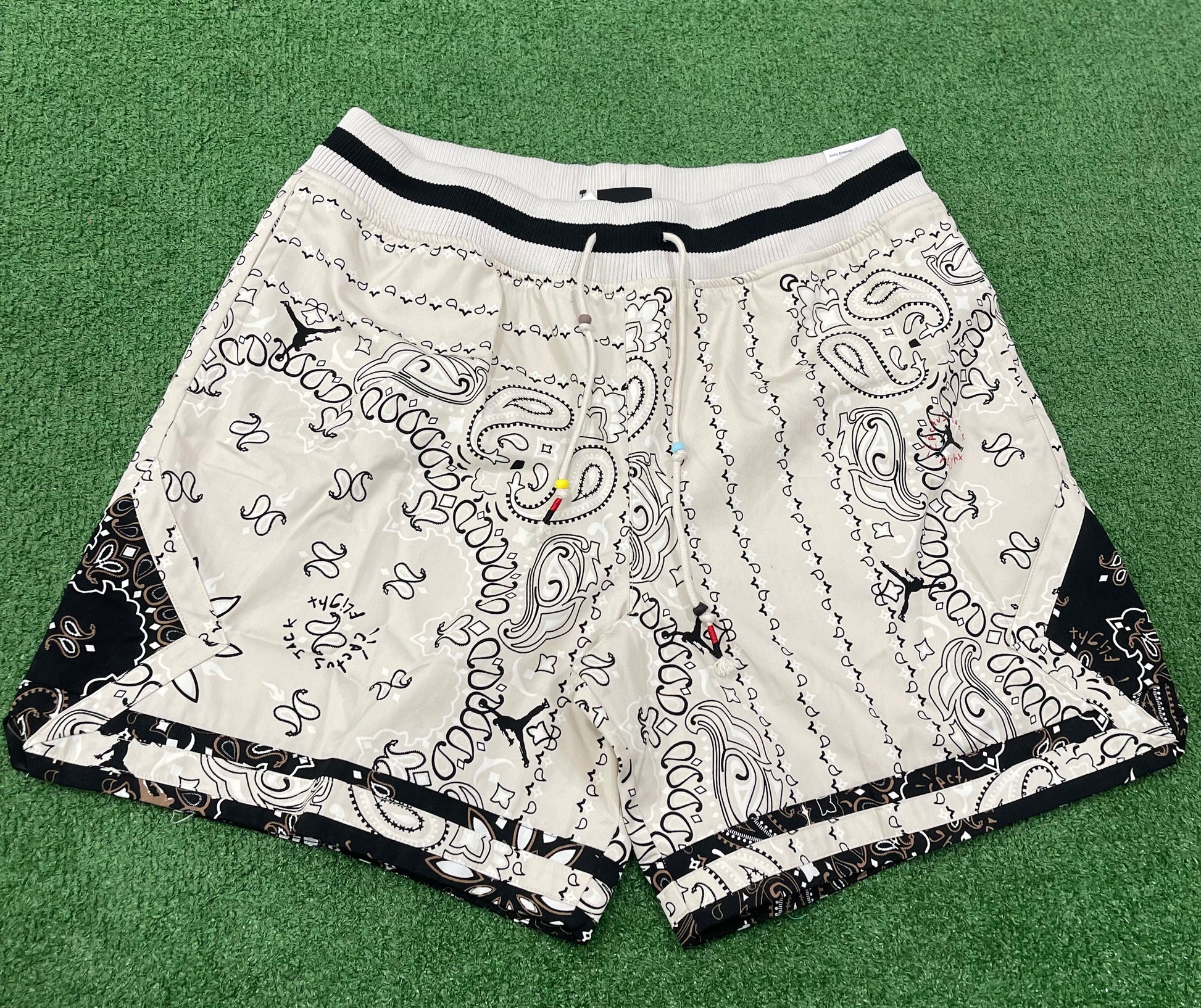 Travis scott x jordan shorts sales