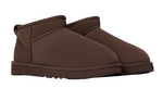 Pair of brown slippers on a white background - Image 2