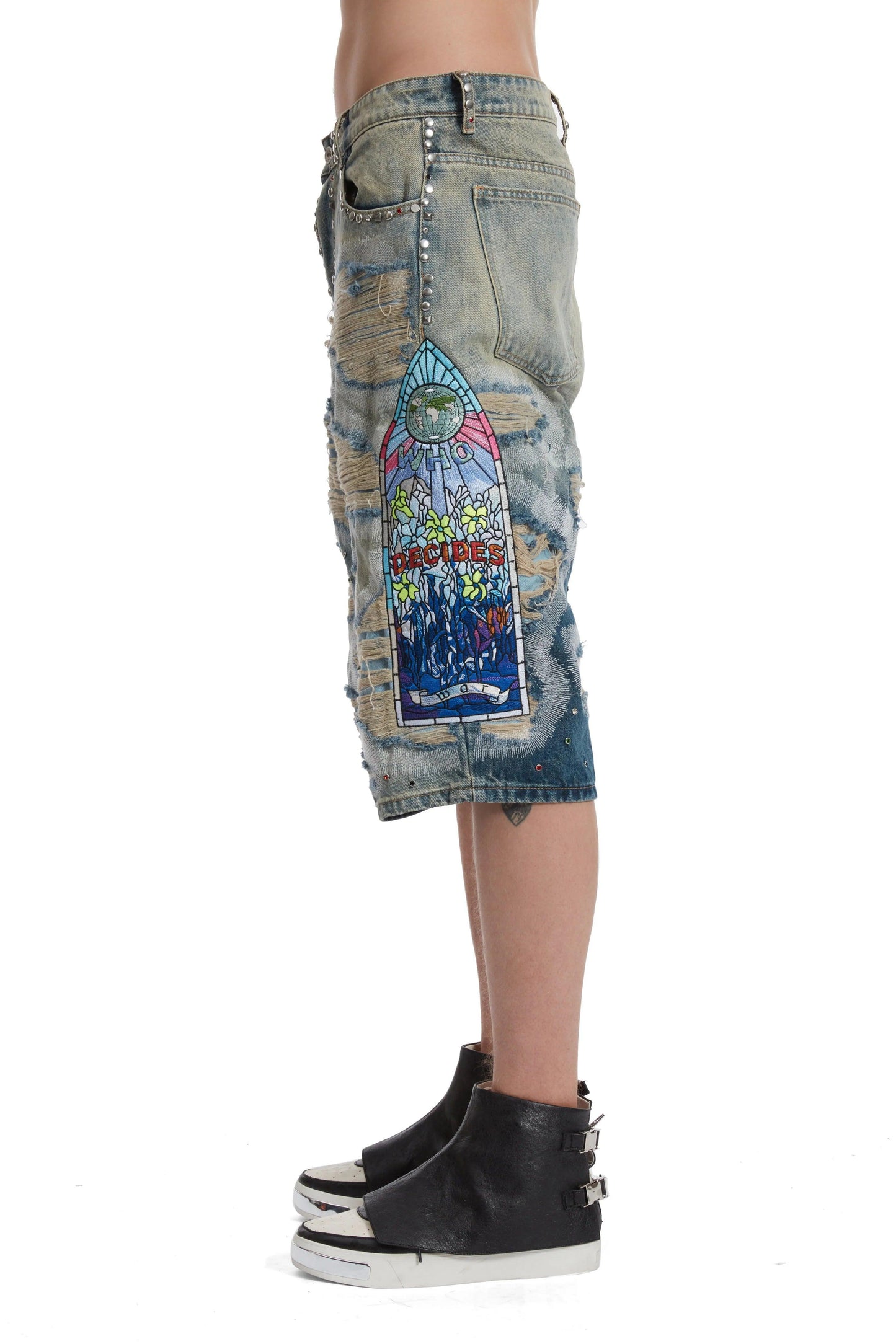 Who Decides War Chrome Stud Embroidered Jean Short