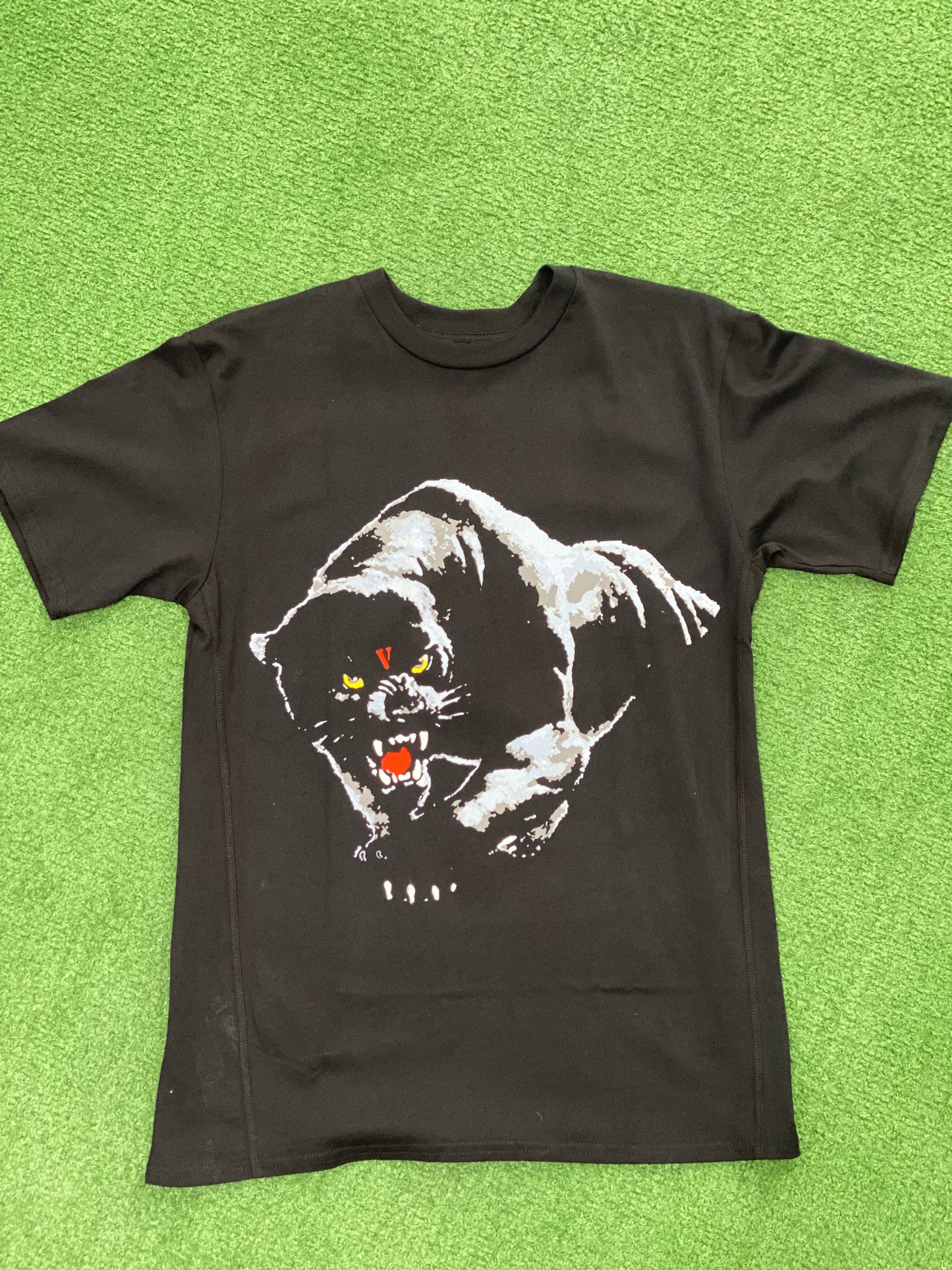 Vlone Black V Panther T-shirt Black, T-Shirt - Supra Sneakers