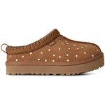 UGG Tazz Shiny Dots Slipper Chestnut (Big Kids) — side profile - Image 1