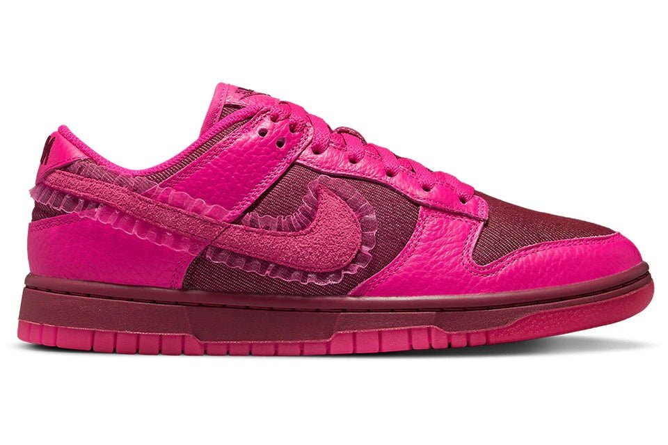 Nike Dunk Low Valentine's Day (2022) (W) - Supra Sneakers
